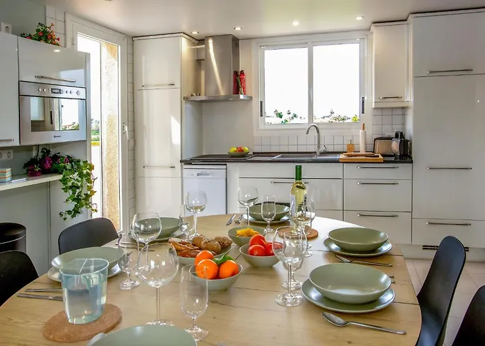 Clemenvillas I By Interhome Daire *